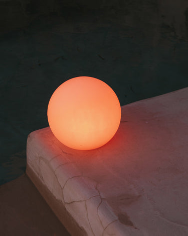 BULY#tamaño_ø20 x 17.5 cm#Alimentación_Solar + Batería Recargable (Uso exterior e interior)#Luz_Colores RGB + Blanco frío, cálido y neutro