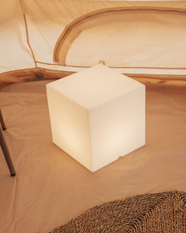 cuby#tamaño_40 x 40 x 40cm#Alimentación_Solar + Batería Recargable (Uso exterior e interior)#luz_Colores RGB + Blanco frío cálido y neutro