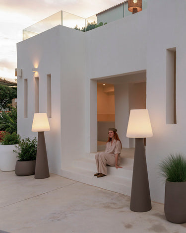 lolapop-12#alimentación_BATERÍA RECARGABLE (USO EXTERIOR E INTERIOR)#luz_Blanco frío + Blanco cálido#Color principal (opaco)_topo