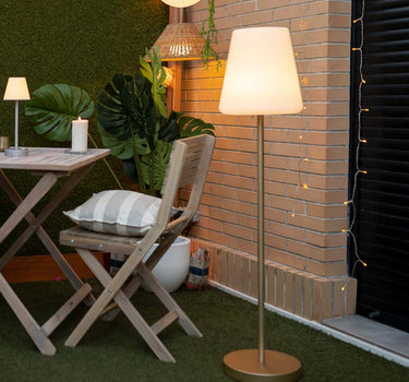lolaslim120-1#tamaño_ø28 x 119 cm#Color del producto_Brass#ALIMENTACIÓN Y LUZ_SOLAR + BATERÍA RECARGABLE (USO EXTERIOR E INTERIOR) / COLORES RGB + BLANCO