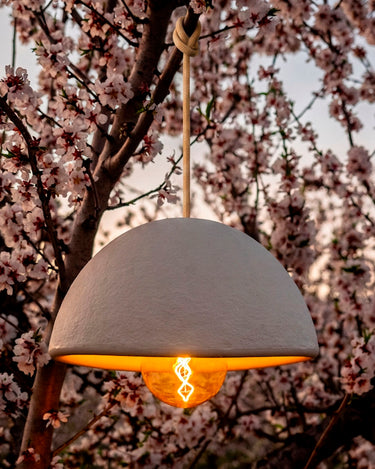 LUNA#Alimentación_Batería recargable (Sin instalación) Luz cálida#tamañoTamaño_ø38.5 x 22 cm#color_Blanco