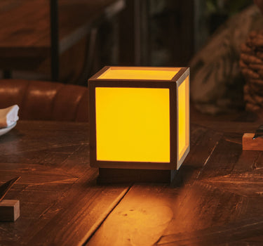 Farol solar portátil sin cables Vega Lantern