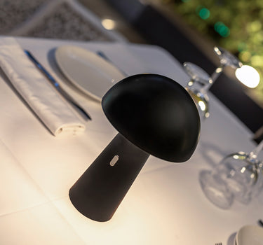 LÁMPARA DE MESA ORIENTABLE SHITAKE
