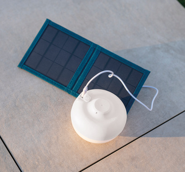 Bombilla portátil con carga solar CHERRY
